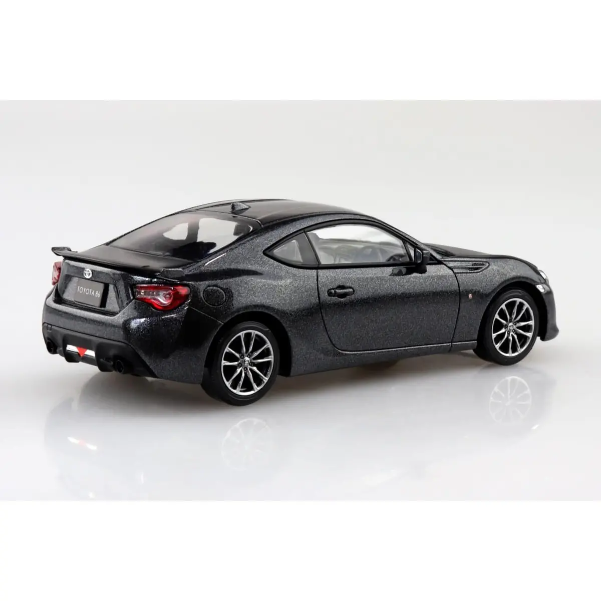 Aoshima 1/32 Snap Toyota 86 (Dark Gray Metallic) 2