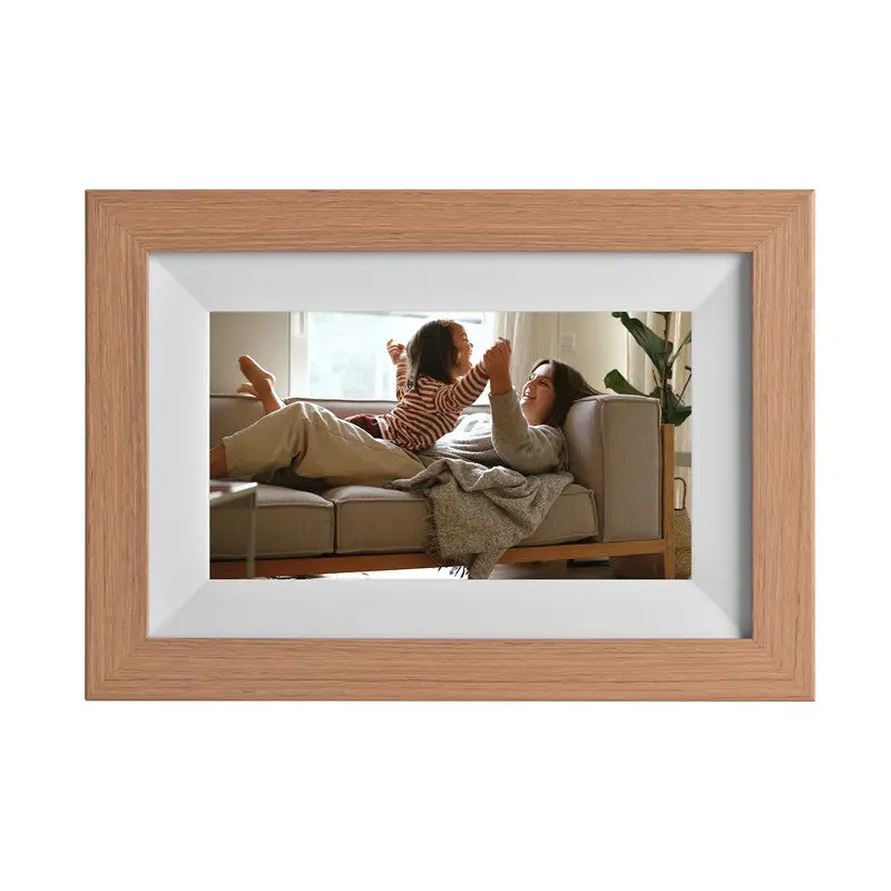 Kodak Rcf-702W 7" Digital Photo Frame 32Gb Wi-Fi (Natural Wood) 1