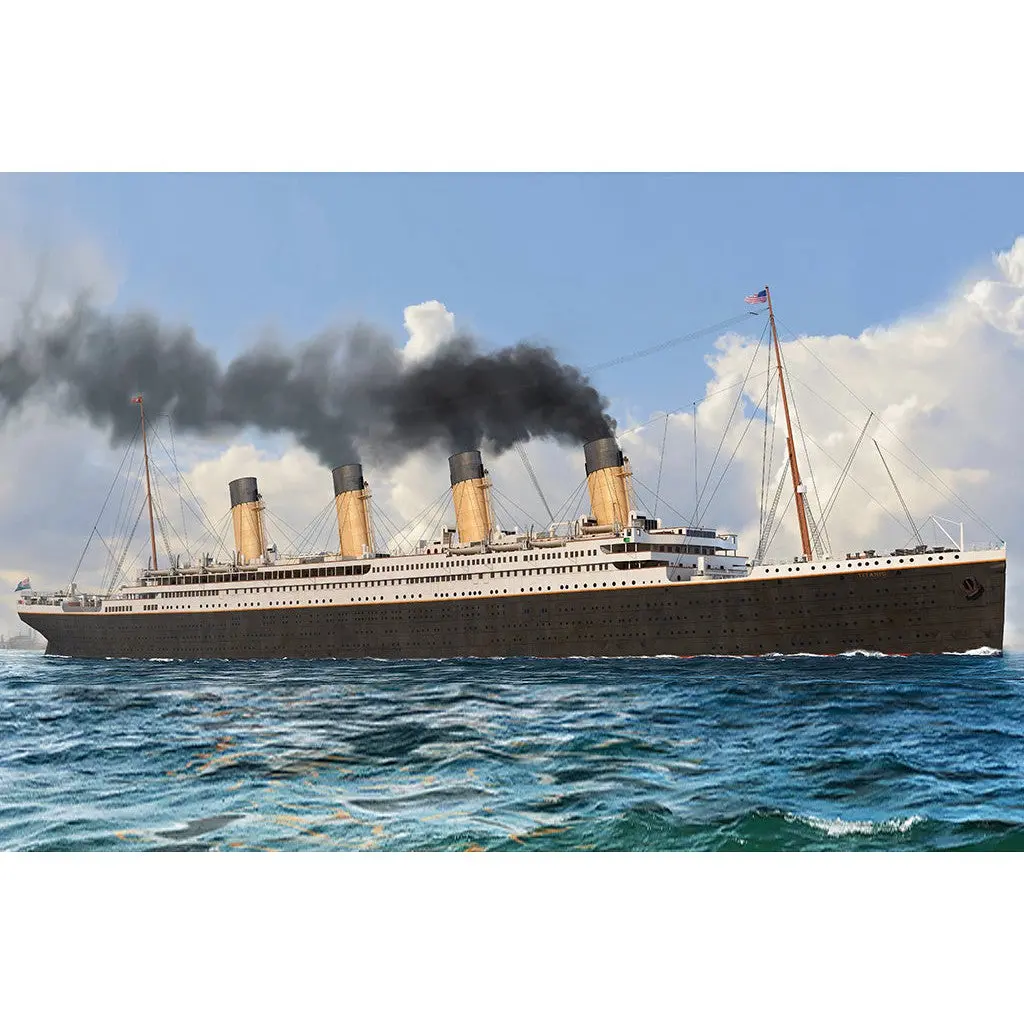 Hobby Boss 1/700 Titanic Plastic Model Kit 2