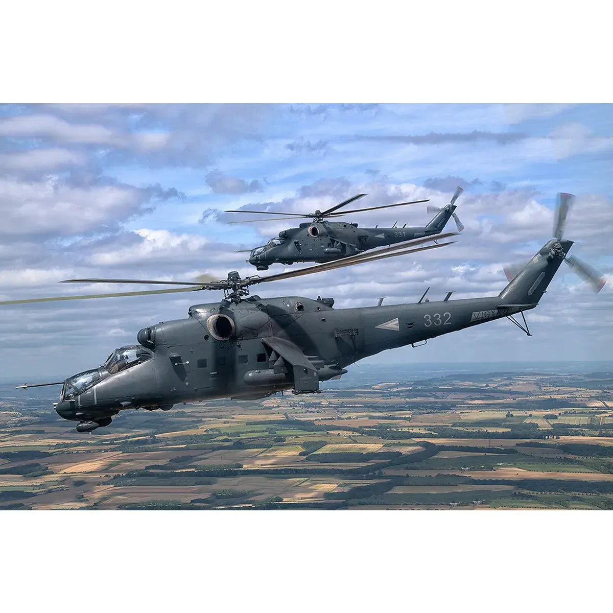 Trumpeter 1/48 Mi-24P Hind-F Helicopter Scaled Plastic Model Kit 1
