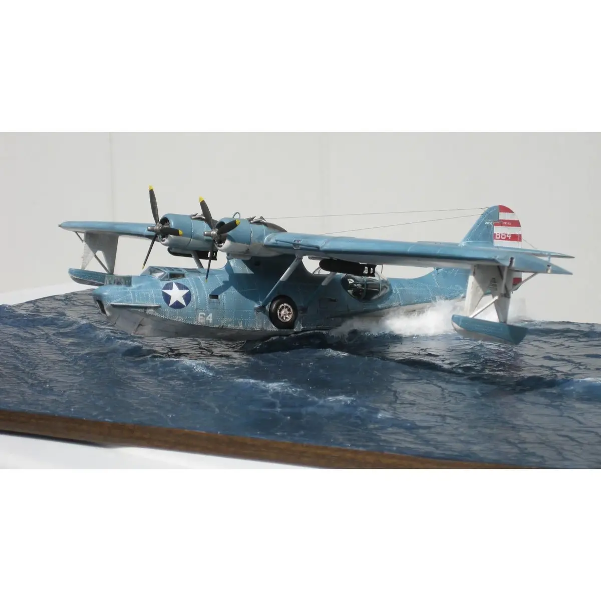 Academy 1/72 Usn Pby5a Battle Of Midway Plastic Model Kit 2