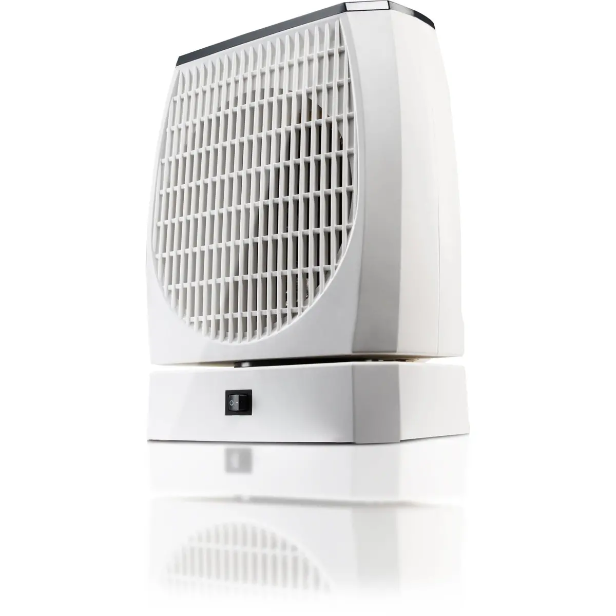 Goldair 2000W Upright Fan Heater With Oscillation 1