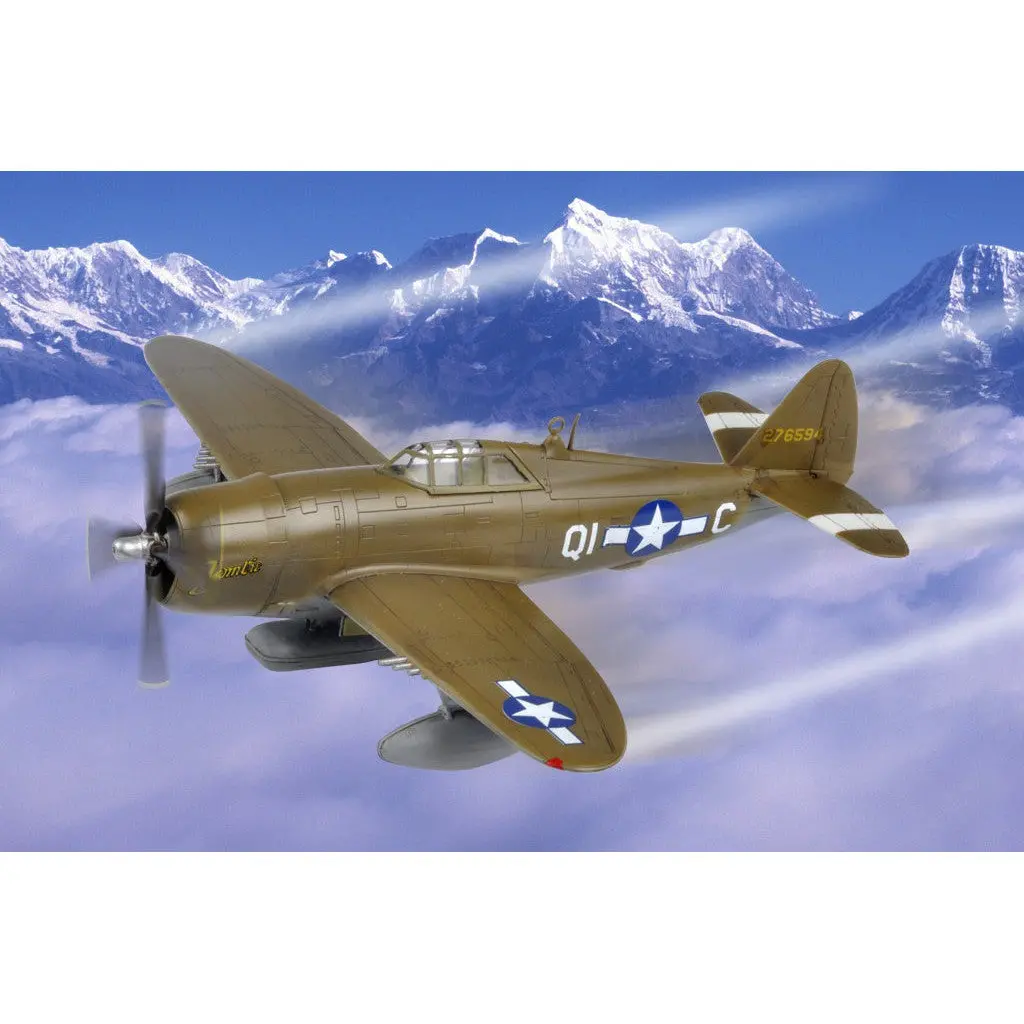 Hobby Boss 1/72 P-47D Razorback Thunderbolt Kit 2