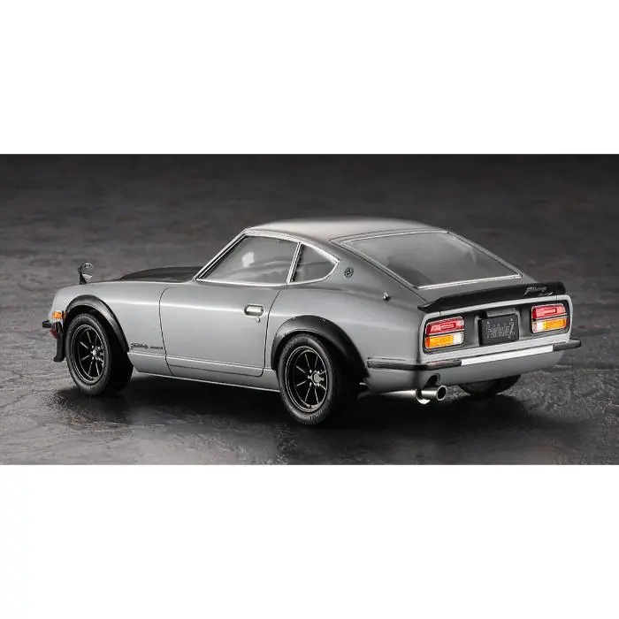 Hasegawa 1/24 Nissan Fairlady 240Z "Custom Version" 2