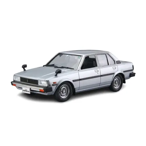 Aoshima 1/24 Toyota E71/70 Corolla Sedan Gt/Dx '79 1
