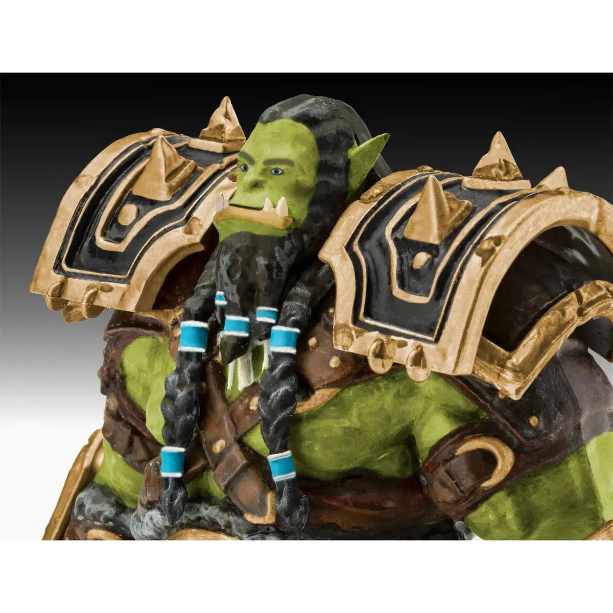 Revell 1/16 Gift Set The Orc Thrall - World Of Warcraft 2