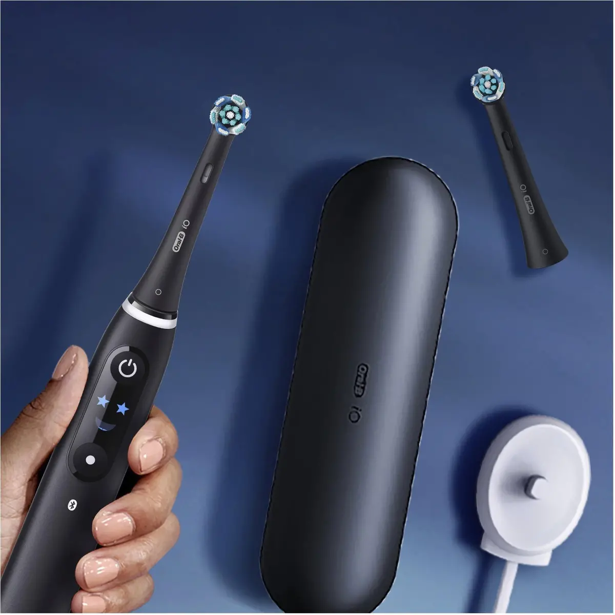 Oral-B Io 6 Connected Coach Advanced Clean Electric Toothbrush With Travel Case (Black) 2
