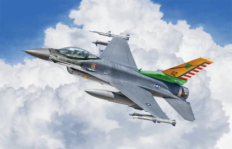 Italeri 1/48 Lockheed Martin F-16C Fighting Falcon 2