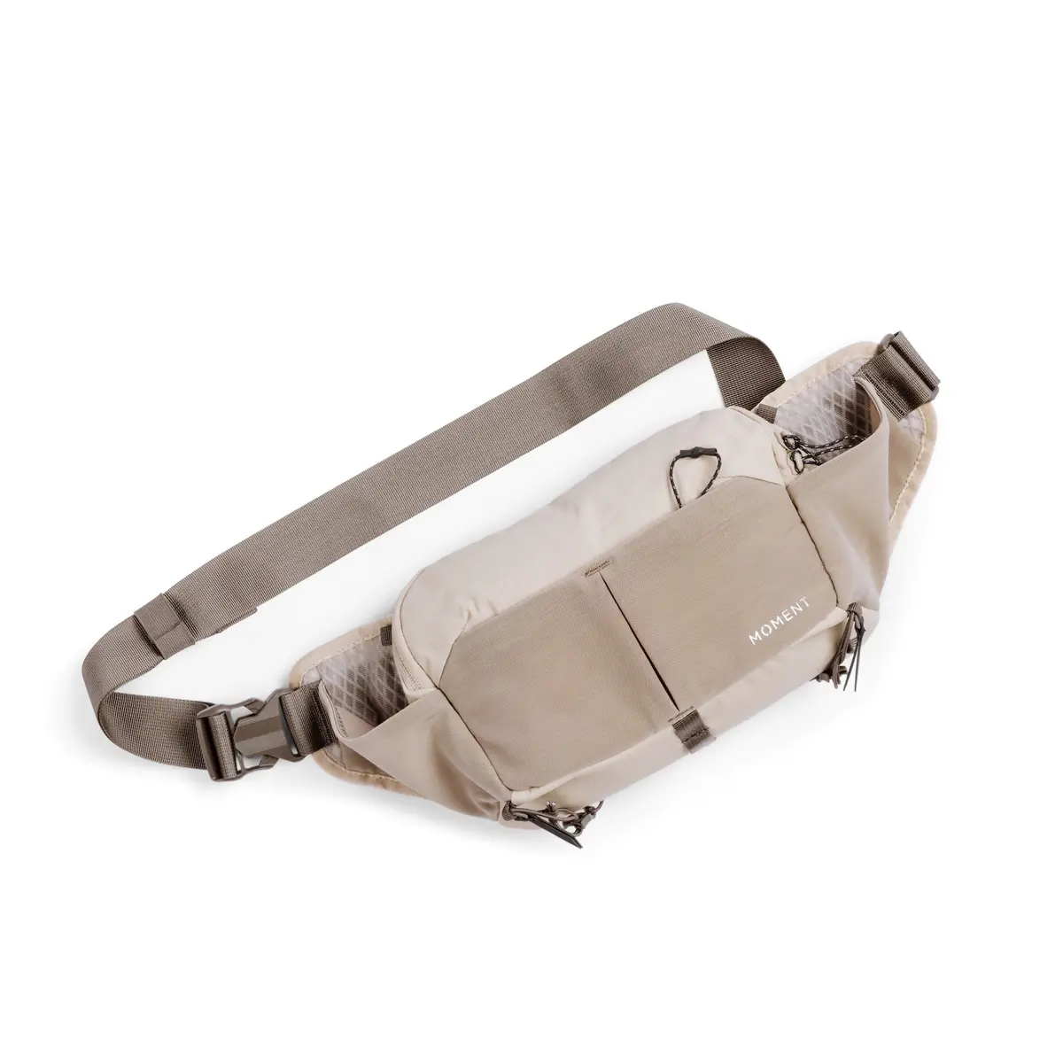 Moment - Slate 4L Camera Sling (Desert) 1