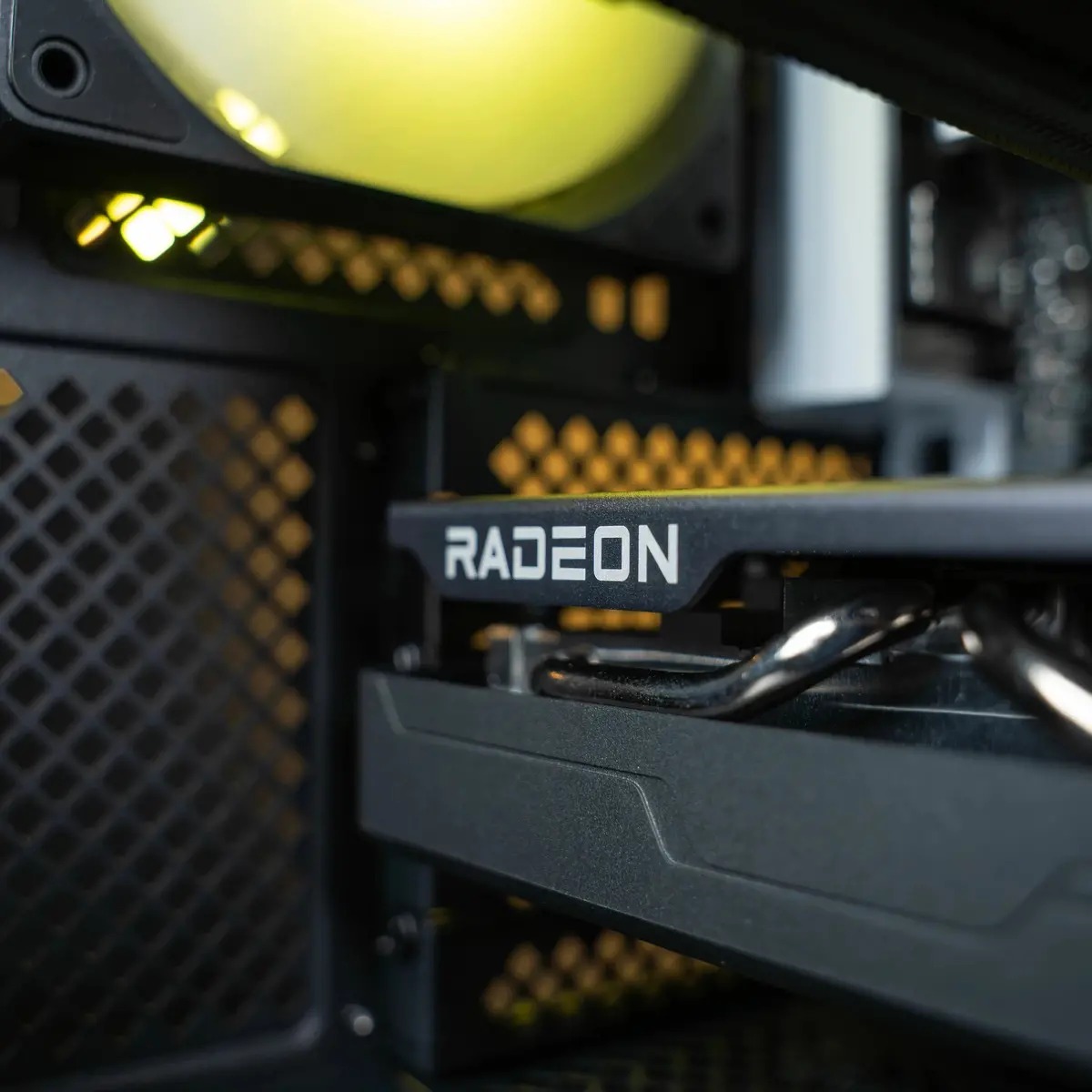 Aftershock Chamber | Rx 9060Xt 16Gb | Ryzen 5 7500F | Desktop Gaming Pc 2