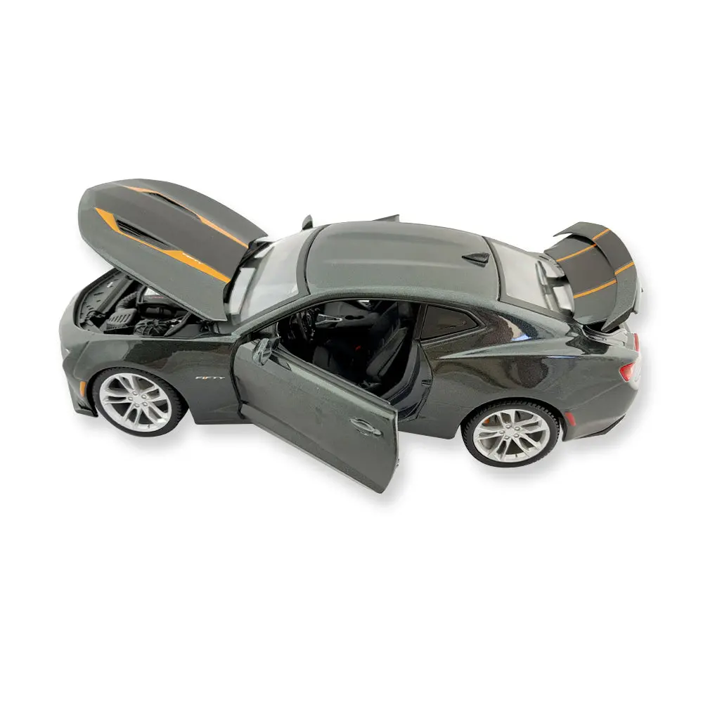 Maisto Licensed 1:18 Scale Chevrolet Camaro 50Th Anniversary 2017 Diecast Model Car Grey 2