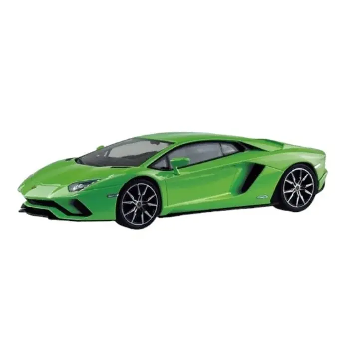 Aoshima 1/32 Snap Lamborghini Aventador S (Pearl Green) 1