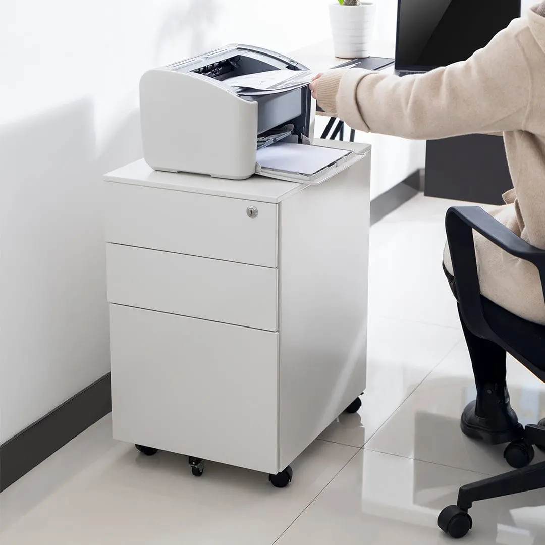 Desky Go Slimline Steel Mobile Pedestal - White 2