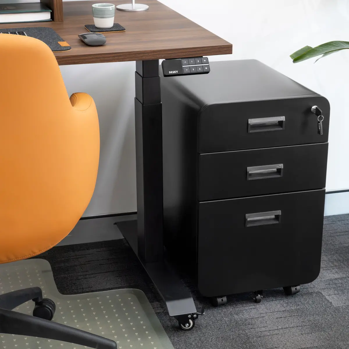Desky 3 Drawer Mobile Filing Cabinet 2