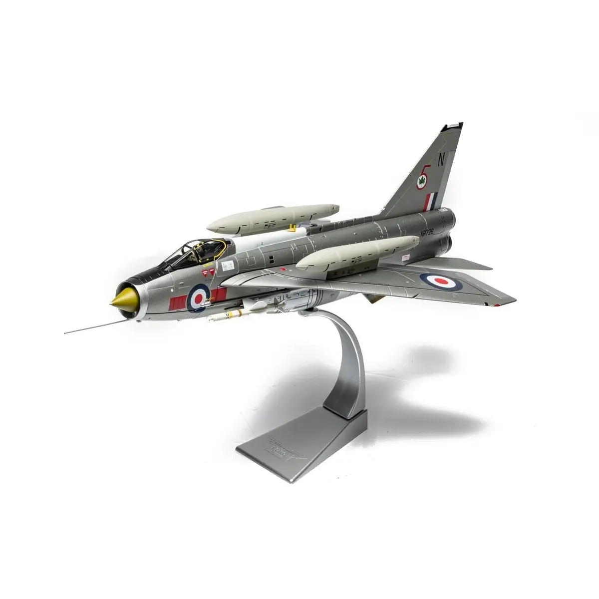Corgi 1/48 English Electric Lightning F.6 - Raf No. 5 Sqn - Raf Leconfield 1